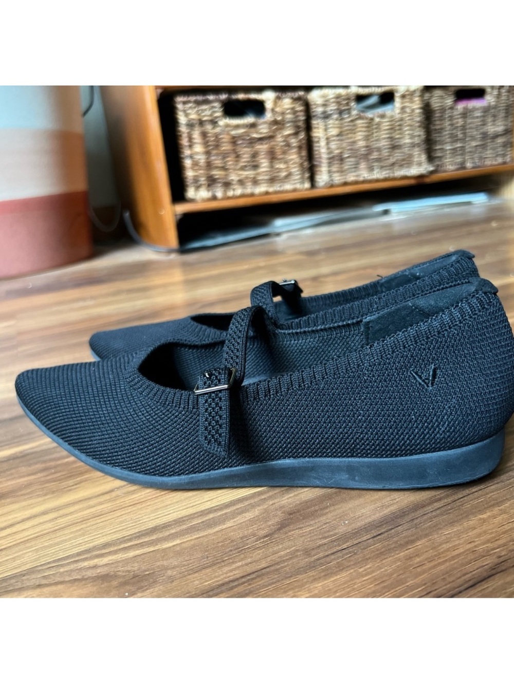 Vivaia Black Knit Pointed Toe Mary Jane Flats - Picture 2 of 4